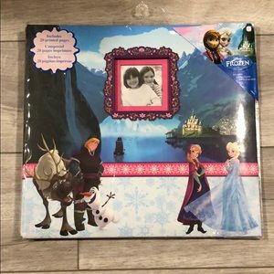 EK Success Frozen Scrapbook Album 20 Printed P…